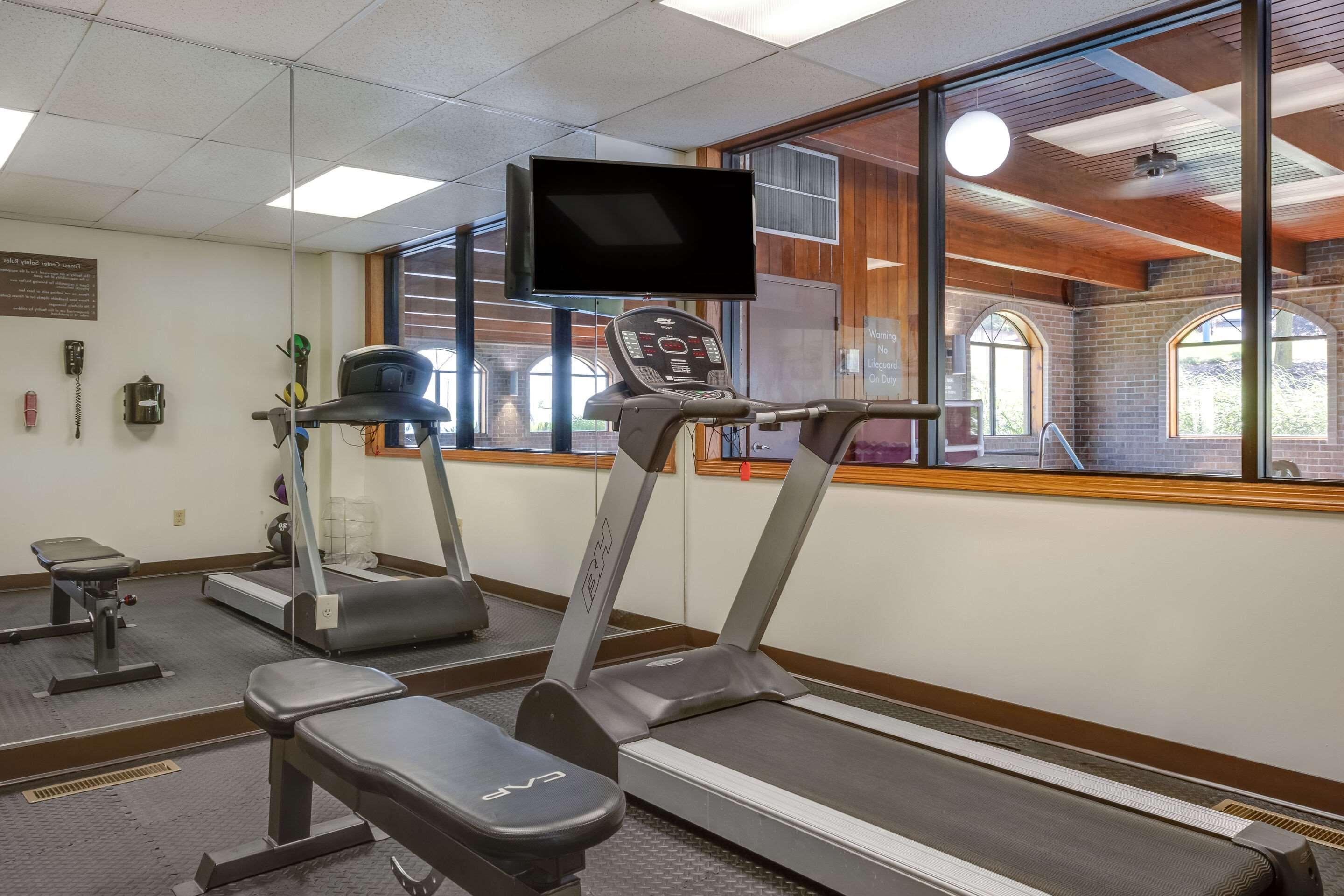 Comfort Inn Millersburg Esterno foto
